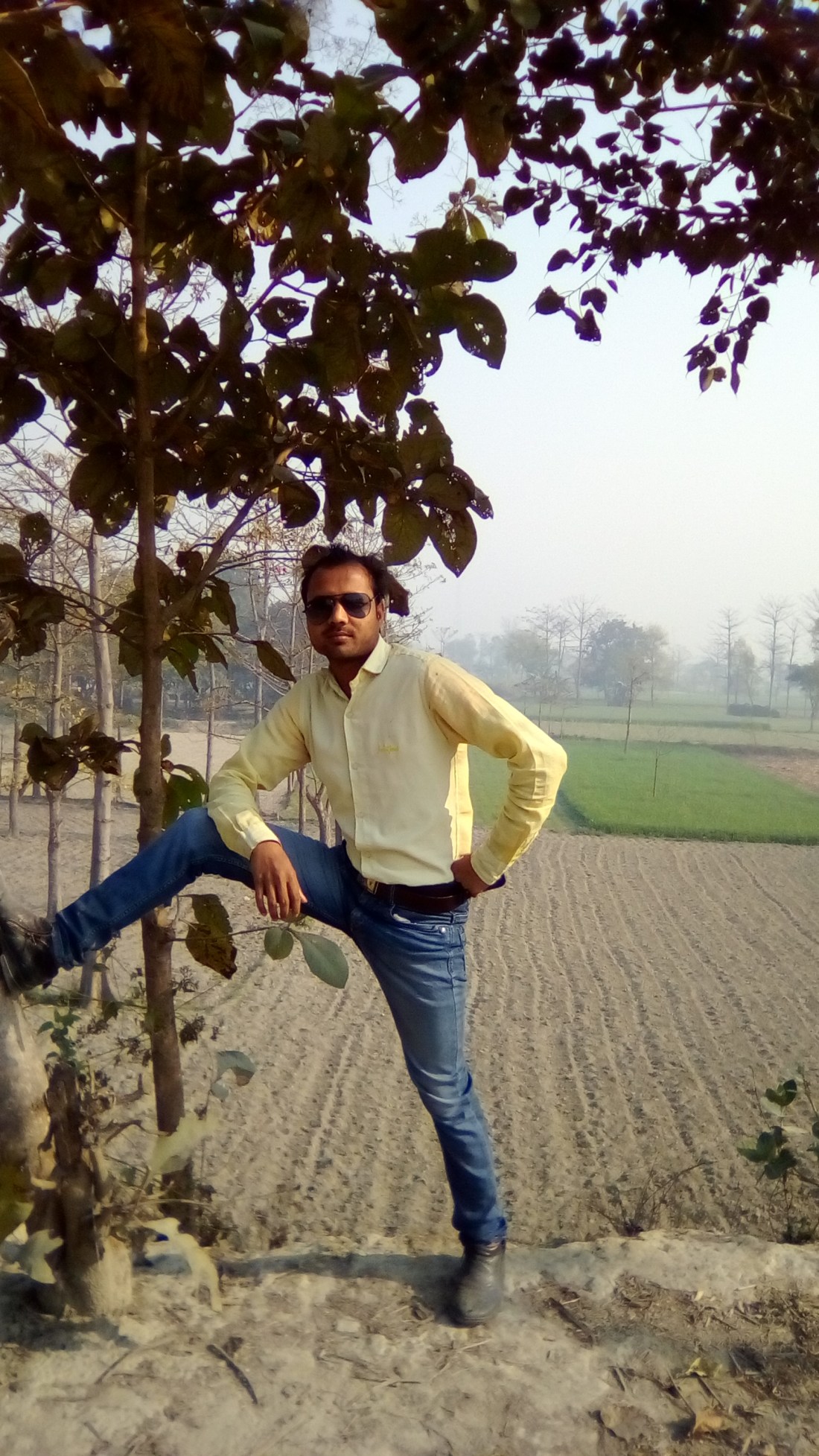 INTEX_AQUA_YOUNG_4G_20170228_084953_1CS